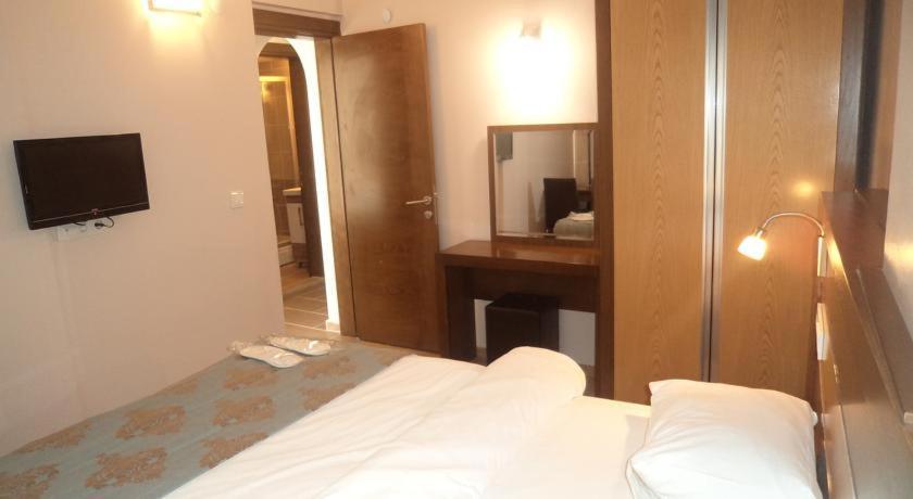 Perla Hotel Δεκελί Εξωτερικό φωτογραφία